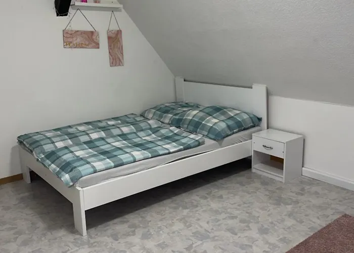 In And Out - アパート *